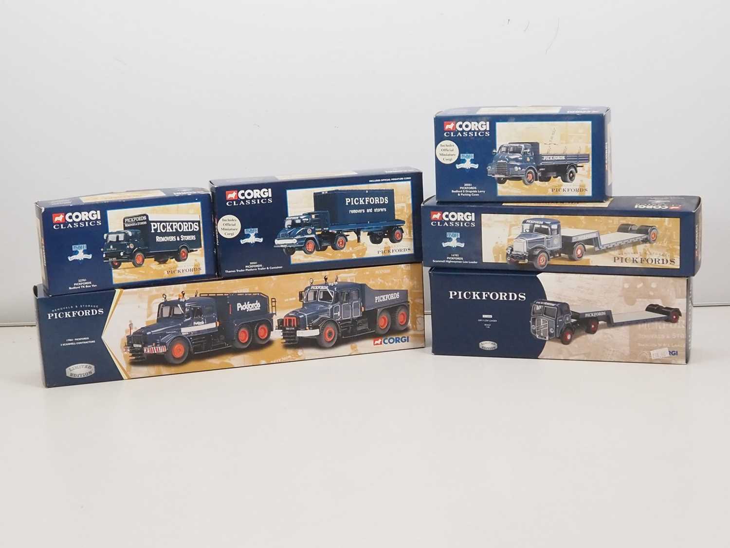 Lot 9 - A group of CORGI CLASSICS diecast lorries all...