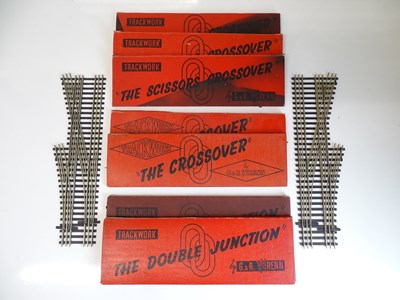 Lot 145 - OO SCALE MODEL RAILWAYS: A quantity of WRENN...