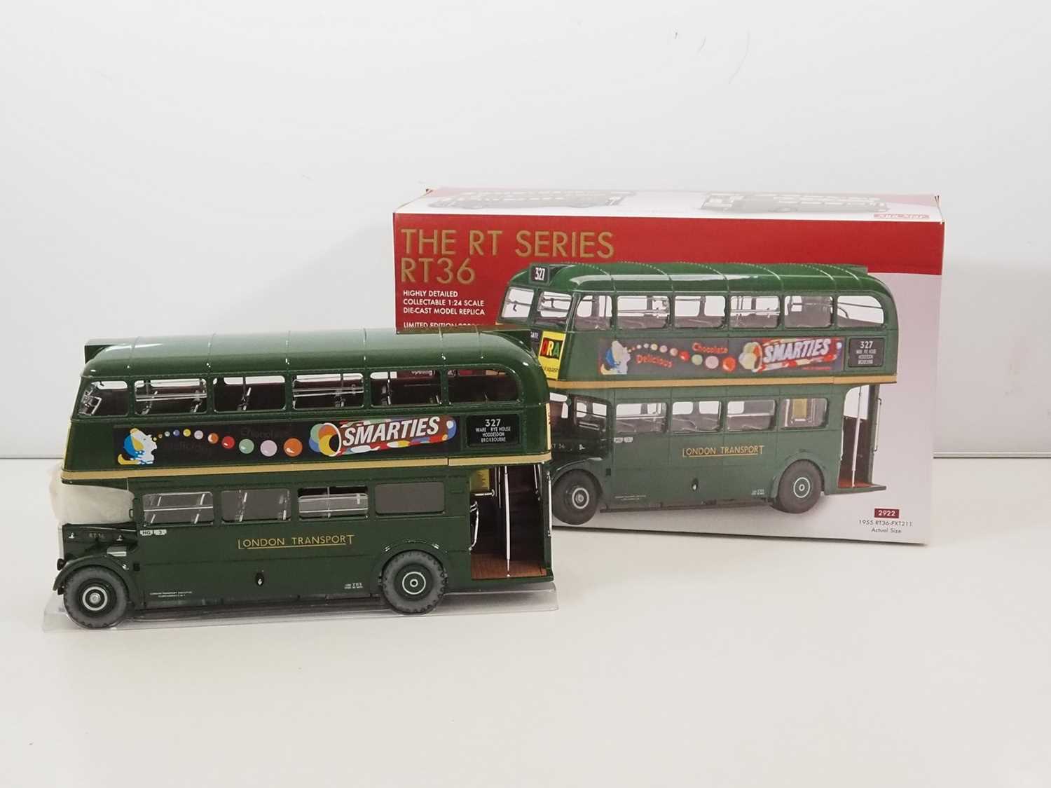 Lot 27 - A SUNSTAR 2922 1:24 scale diecast London RT...