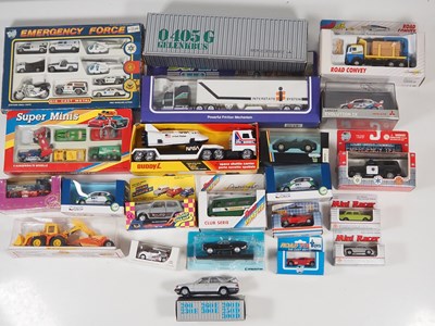 Lot 87 - A mixed box of modern diecast cars, vans,...