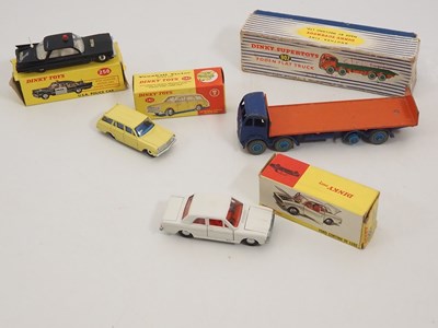 Lot 112 - A group of DINKY and DINKY Supertoys diecast...