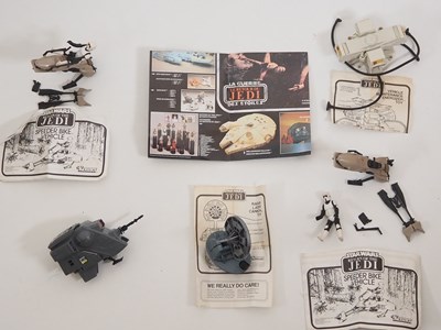 Lot 195 - A group of vintage Star Wars small vehicles...