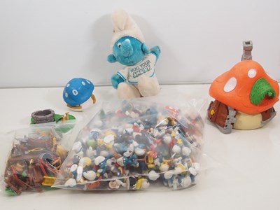 Lot 263 - A very large quantity of PEYO original 1980s...