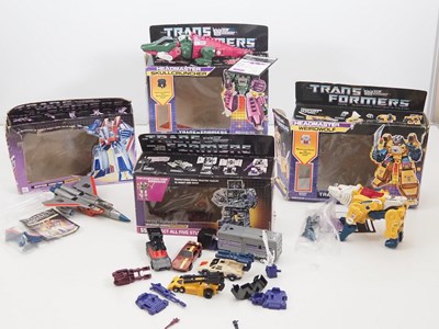 Lot 271 - A group of original HASBRO Transformers - all...