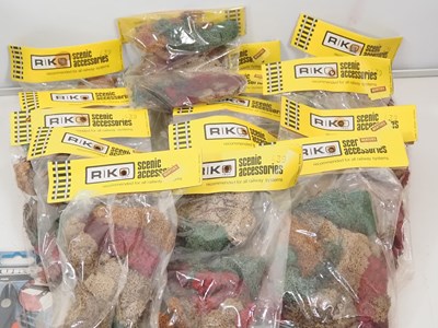 Lot 279 - A large crate of N gauge accessories by...