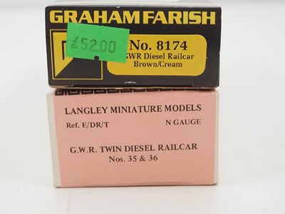 Lot 298 - A GRAHAM FARISH N gauge GWR Diesel railcar...