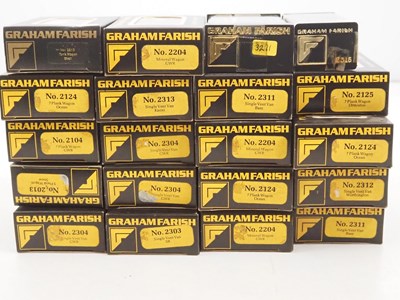 Lot 305 - A mixed group of GRAHAM FARISH N gauge wagons...