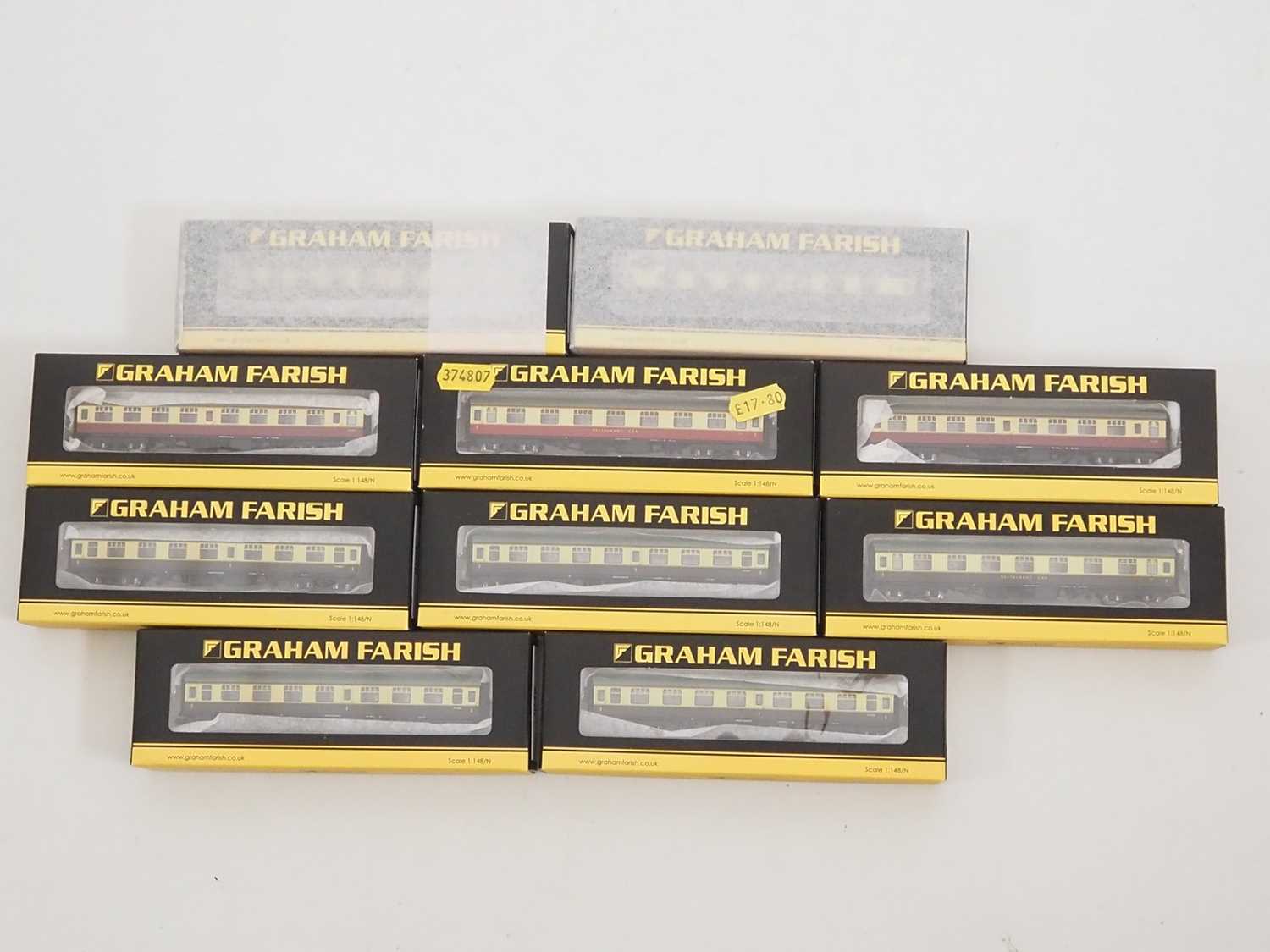 Lot 312 - A group of GRAHAM FARISH by BACHMANN N gauge...