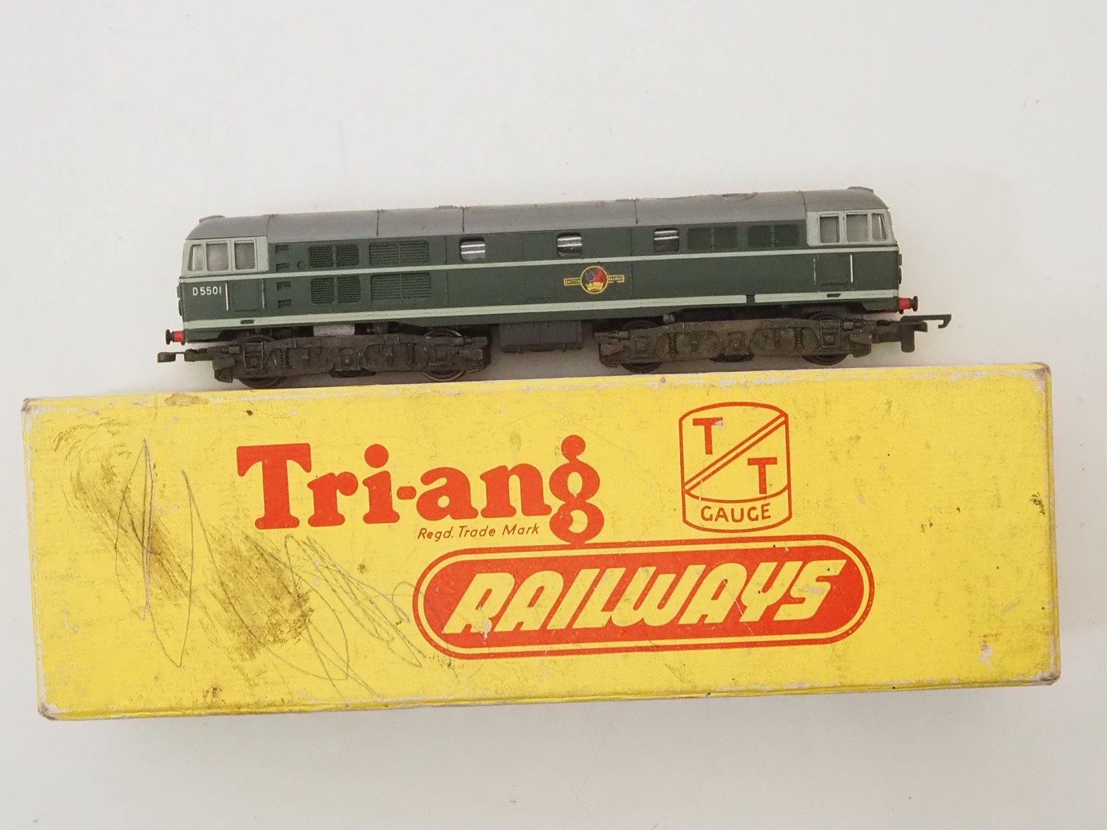 Lot 342 - A pair of TRIANG TT gauge locomotives