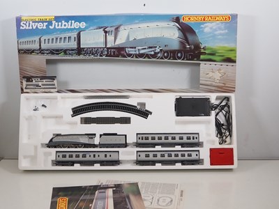 Lot 375 - A HORNBY OO gauge 'Silver Jubilee' passenger...