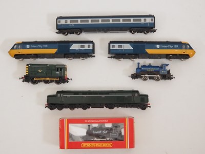 Lot 384 - A group of boxed and unboxed diesel and steam...
