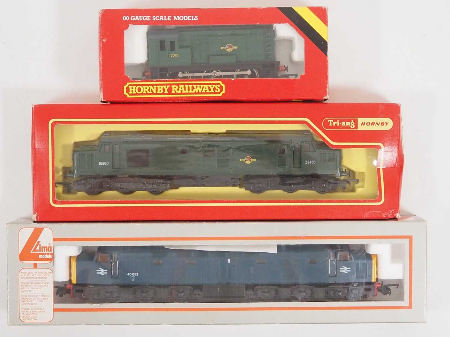 Lot 403 - A group of OO gauge diesel locomotives by...