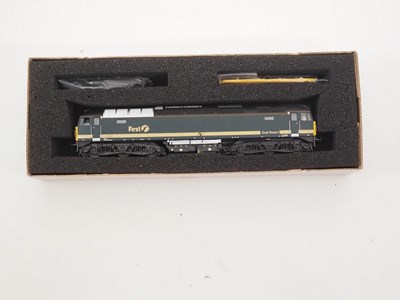 Lot 420 - A pair of HELJAN OO gauge diesel locomotives...