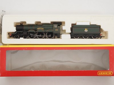 Lot 424 - A HORNBY OO gauge Castle Class steam...