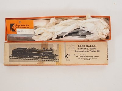 Lot 432 - A group of unbuilt K'S KITS OO gauge white...