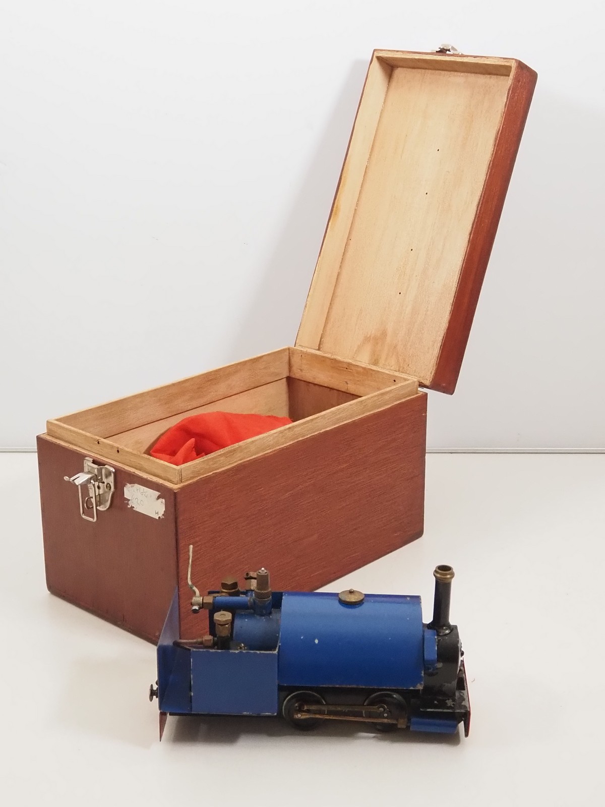 PEGGIE-BLUE-45 0-4-0 Saddle Tank 'Peggie' Blue (Manual) Steam Locomotive