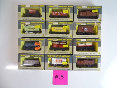 Lot 191 - OO SCALE MODEL RAILWAYS: A mixed group of...
