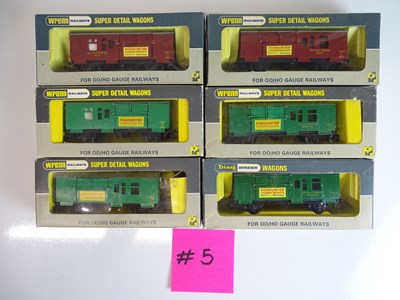 Lot 193 - OO SCALE MODEL RAILWAYS: A mixed group of...