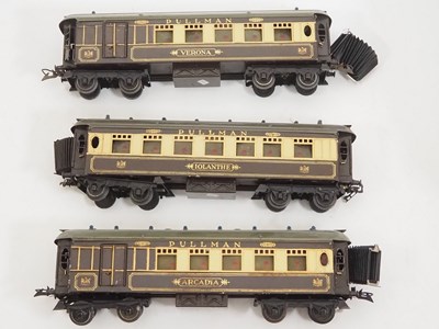 Lot 555 - A group of HORNBY O gauge No.2 Special Pullman...