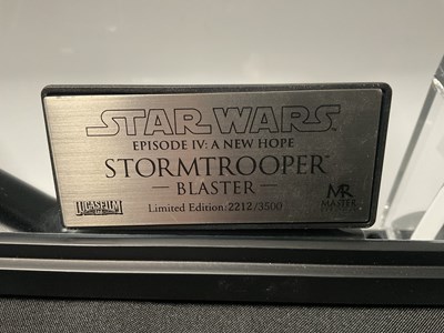 Lot 512 - STAR WARS - A Master Replicas Star Wars SW-126...