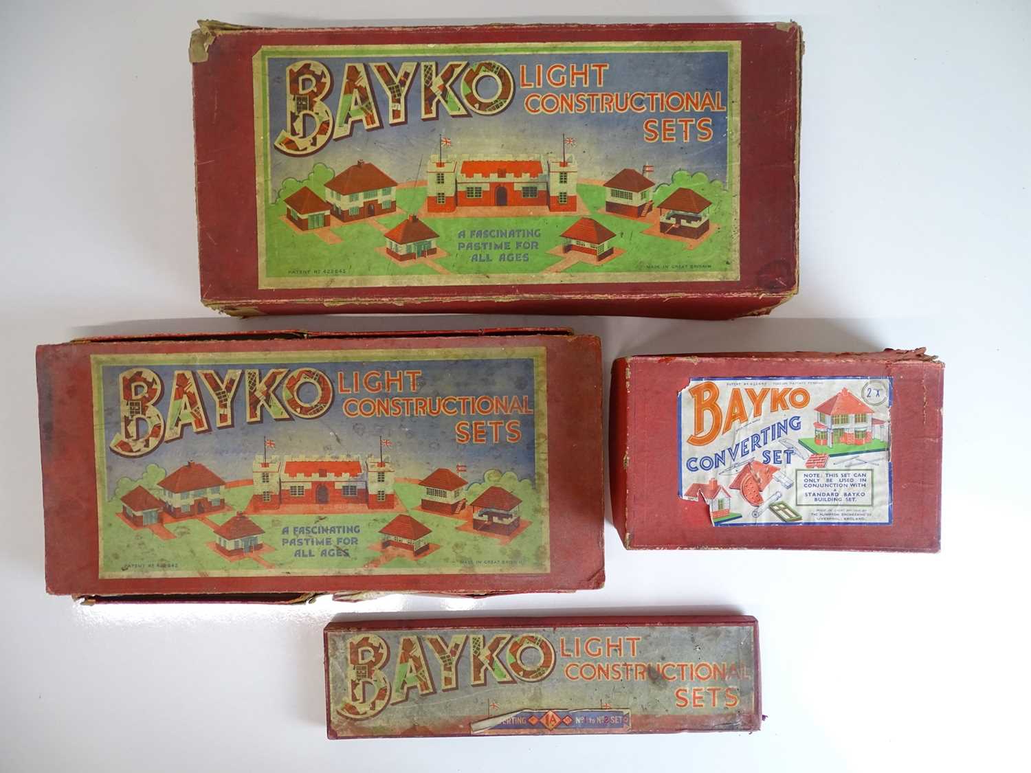 Lot 19 - VINTAGE TOYS: A group of pre-war BAYKO...