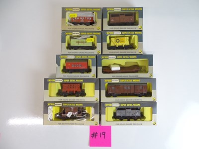 Lot 210 - OO SCALE MODEL RAILWAYS: A mixed group of...