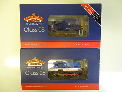 Lot 217 - OO SCALE MODEL RAILWAYS: A pair of BACHMANN...