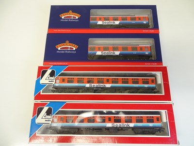 Lot 220 - OO SCALE MODEL RAILWAYS: A group of Mark 1...