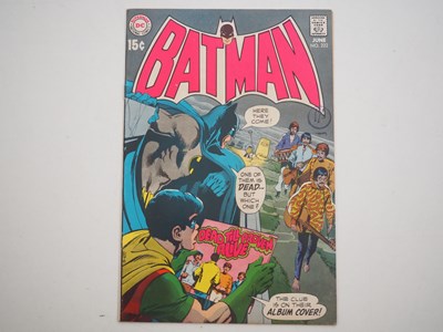 Lot 120 - BATMAN #222 (1970 - DC) - Neal Adams cover art...