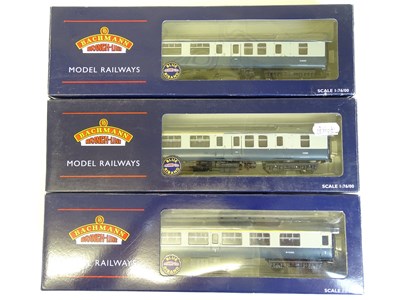 Lot 253 - OO SCALE MODEL RAILWAYS: A group of BACHMANN...
