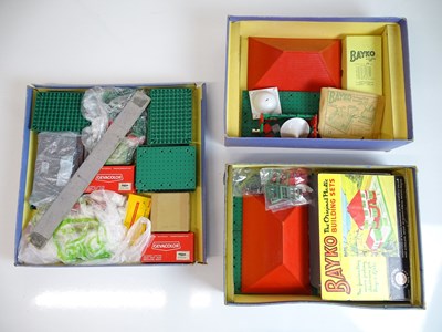 Lot 25 - VINTAGE TOYS: A group of 1940s/50s BAYKO...