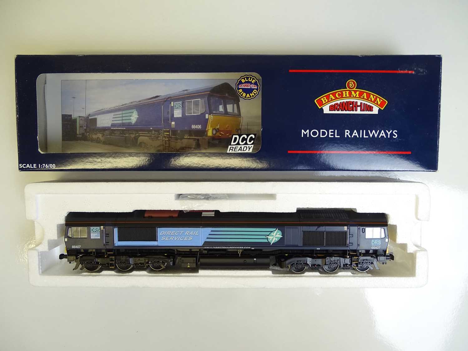 Lot 265 - OO SCALE MODEL RAILWAYS: A BACHMANN 32-731