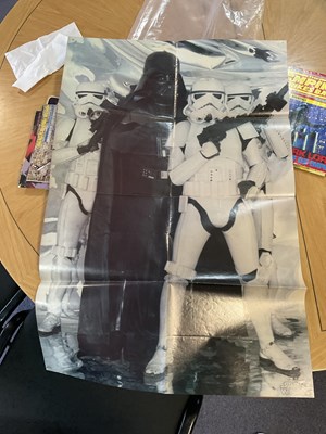 Lot 343 - A group of sci-fi poster magazines, campaign...