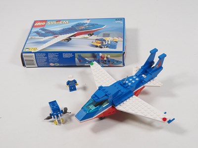 Lot 27 - LEGO - CLASSIC TOWN #6331 Patriot Jet - part...