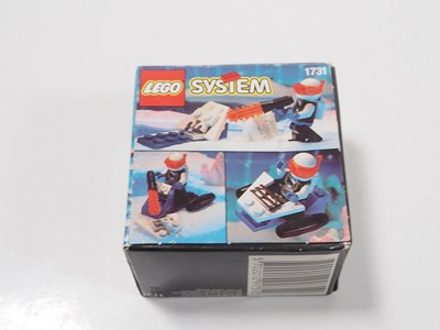 Lot 31 - LEGO - SPACE - A group of four Ice Planet 2002...