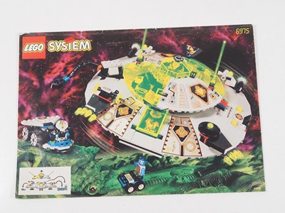 Lot 32 - LEGO - SPACE - #6975 UFO Alien Avenger -...