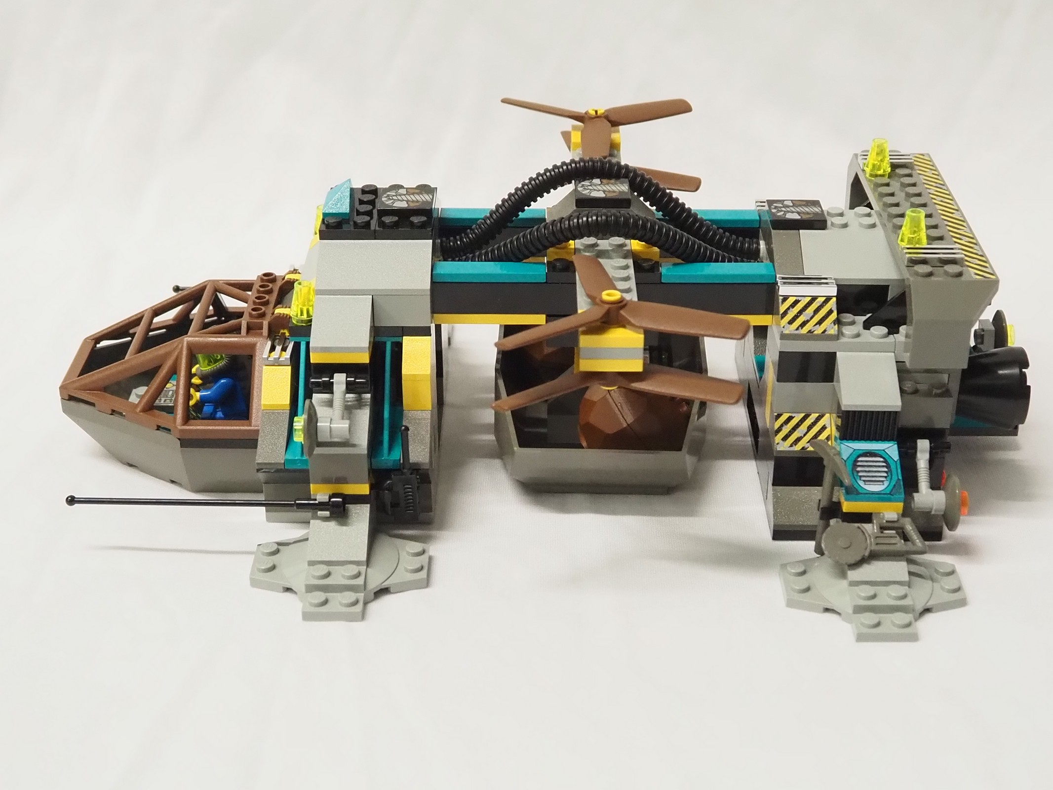 Lego Tunnel Transport shops (Reserved)