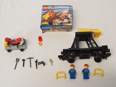 Lot 66 - LEGO - TRAIN #2585 Handcar (appears complete...