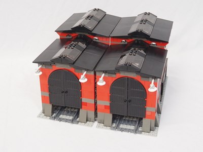 Lot 93 - LEGO - TRAIN #10027 9v World City Train Engine...