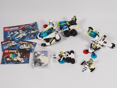 Lot 119 - LEGO - SPACE - A group of Exploriens sets...