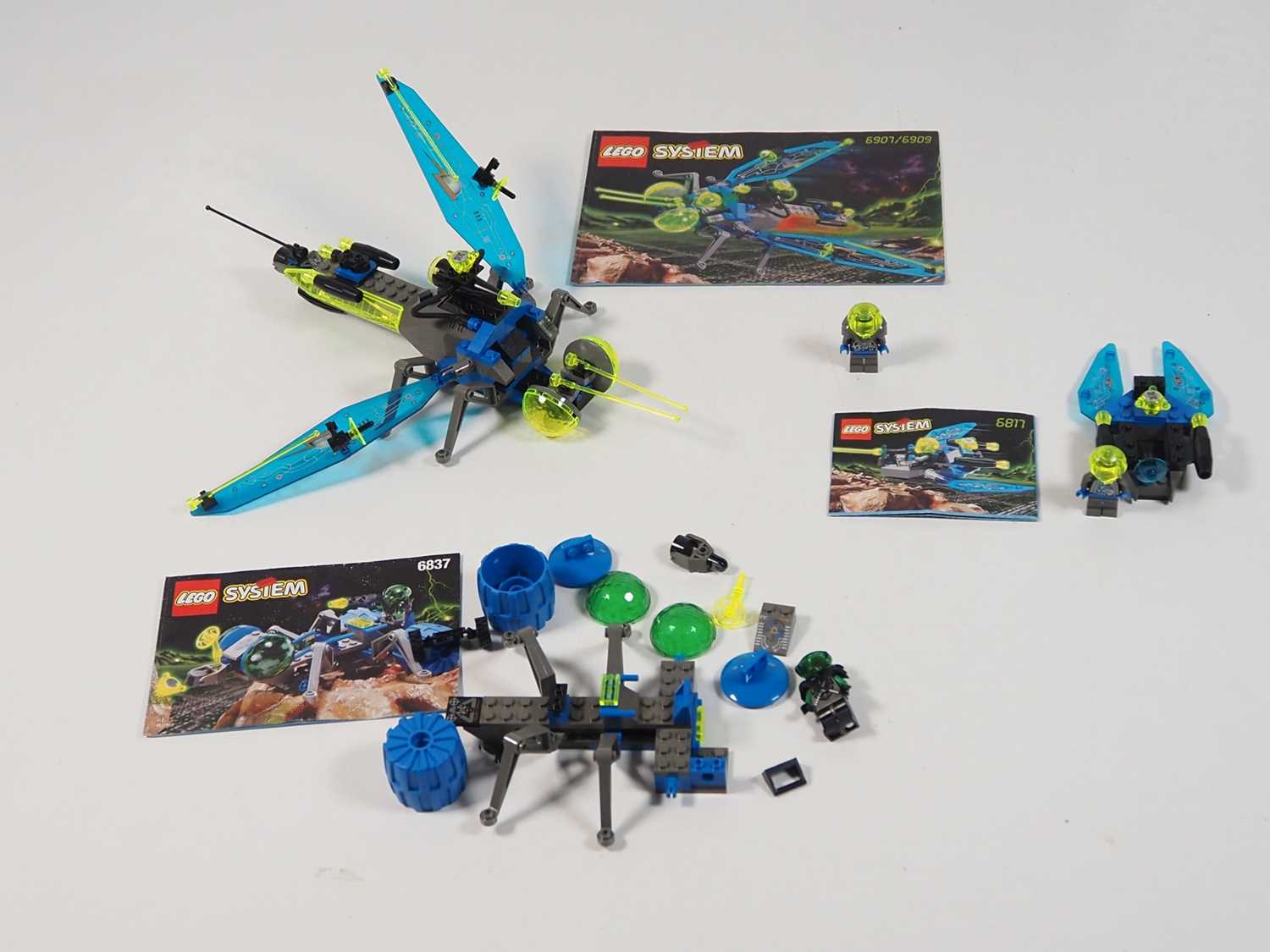 Lot 123 - LEGO - SPACE - A pair of Insectoids sets for