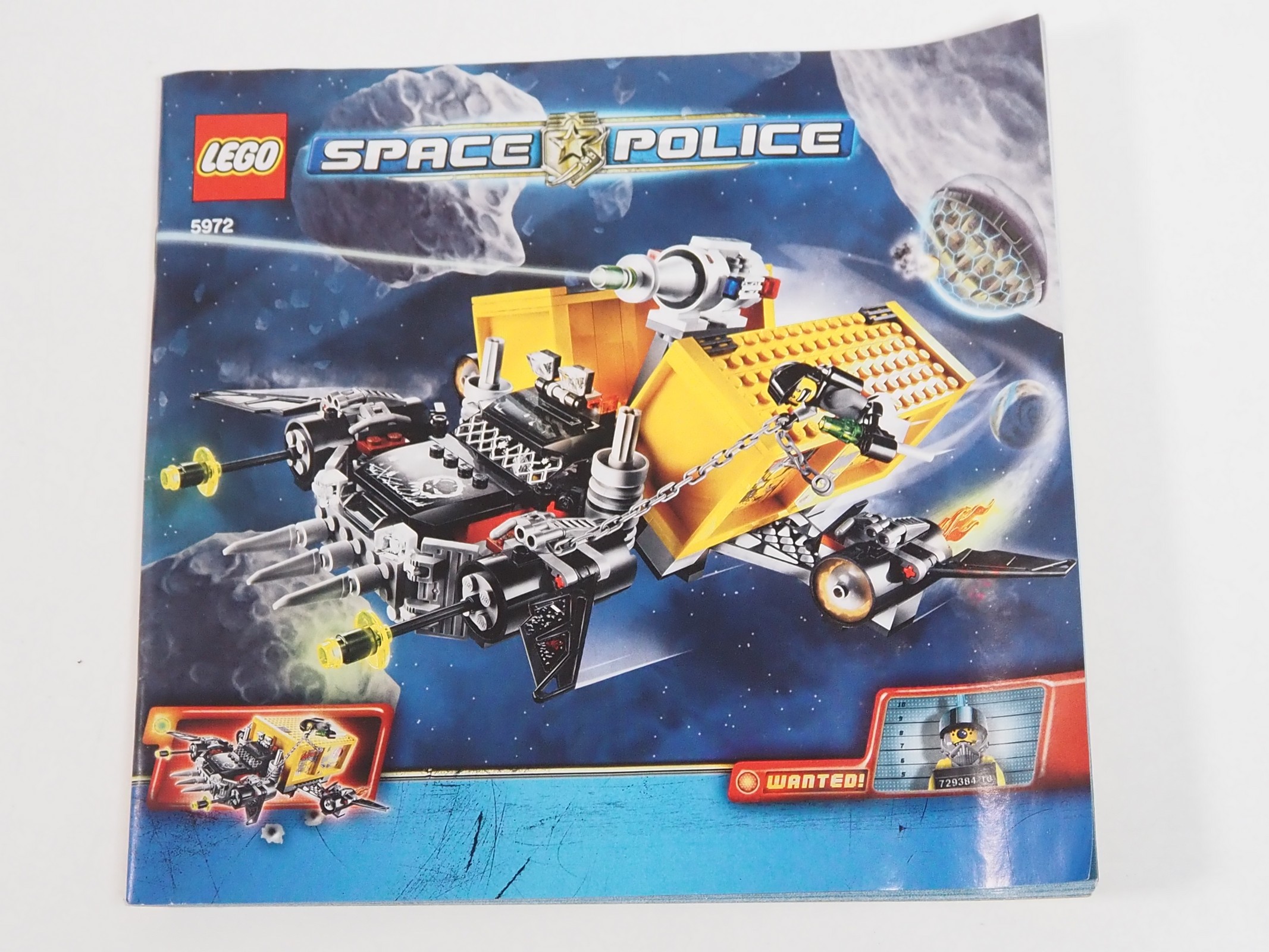 Lot 127 LEGO SPACE 5972 Space Police III Space