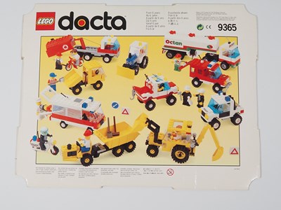 Lot 134 - LEGO - DACTA - #9365 TOWN community vehicles -...