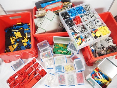 Lot 139 - LEGO - A large assortment of mixed LEGO with...