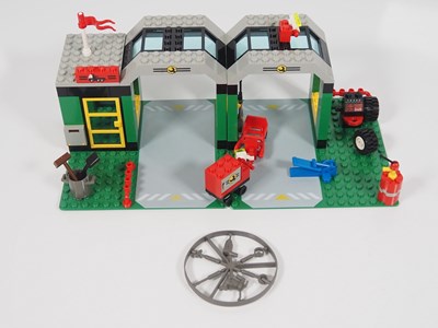 Lot 158 - LEGO - TOWN JR #6434 Traffic Roadside Repair -...