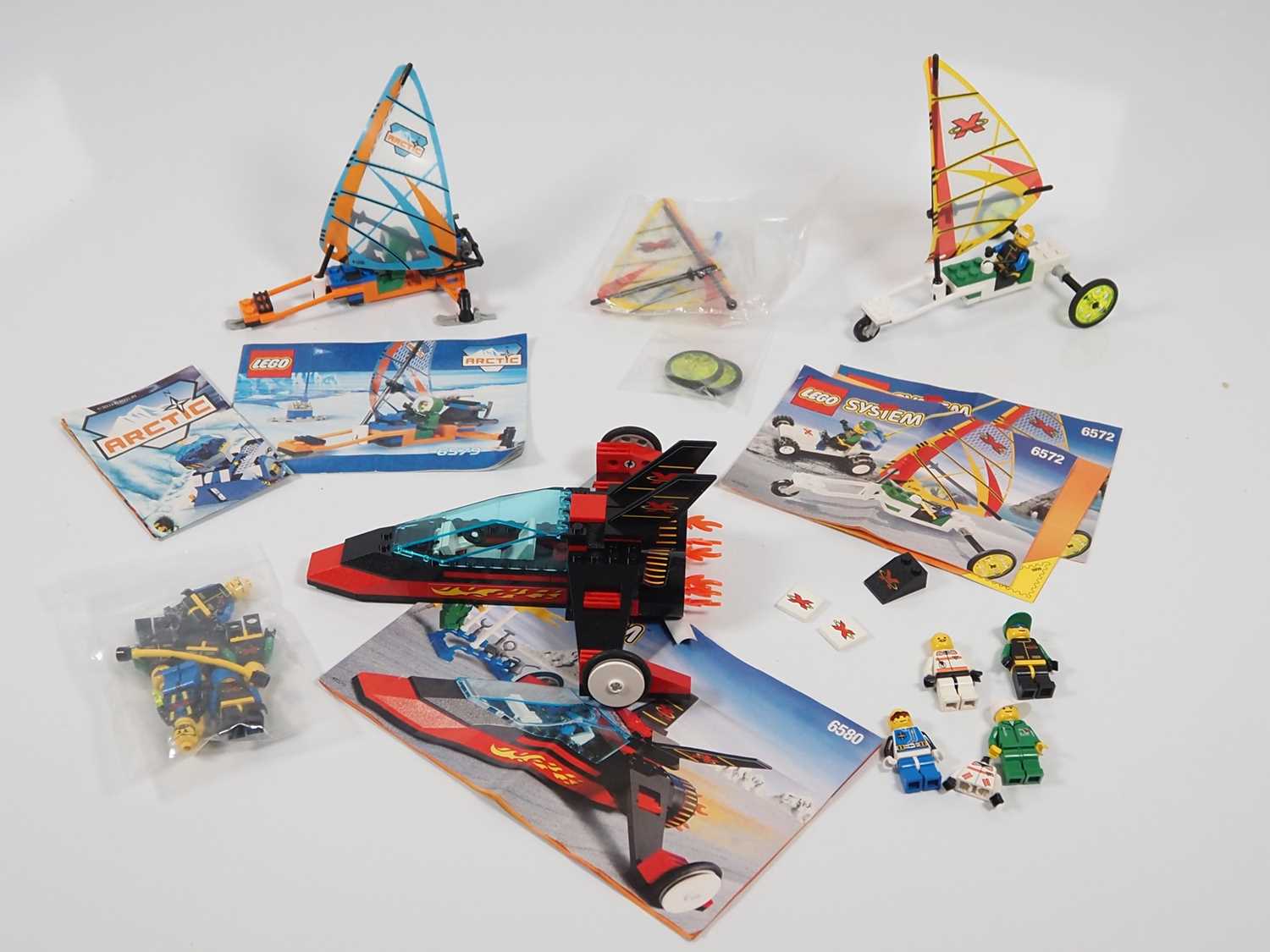 Lot 164 - LEGO - TOWN #6580 Extreme Team Land Jet 7 -...