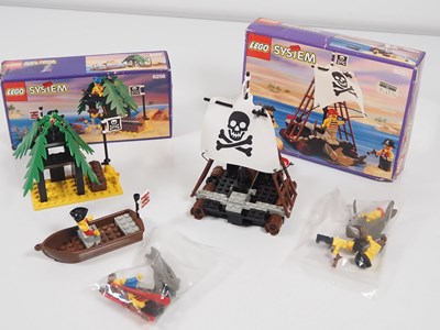 Lot 173 - LEGO - PIRATES #6258 Smugglers' Shanty -...