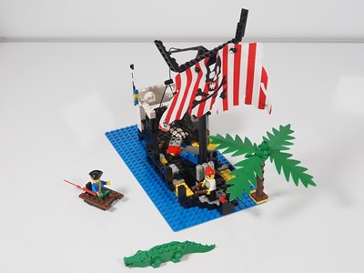 Lot 176 - LEGO - PIRATES #6296 Shipwreck Island -...
