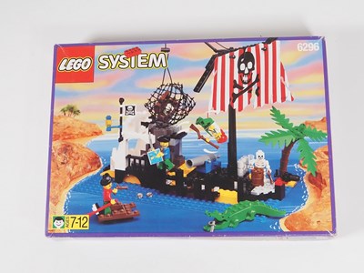 Lot 176 - LEGO - PIRATES #6296 Shipwreck Island -...
