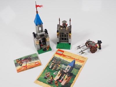 Lot 182 - LEGO - CASTLE #6094 Knights Kingdom 1 -...